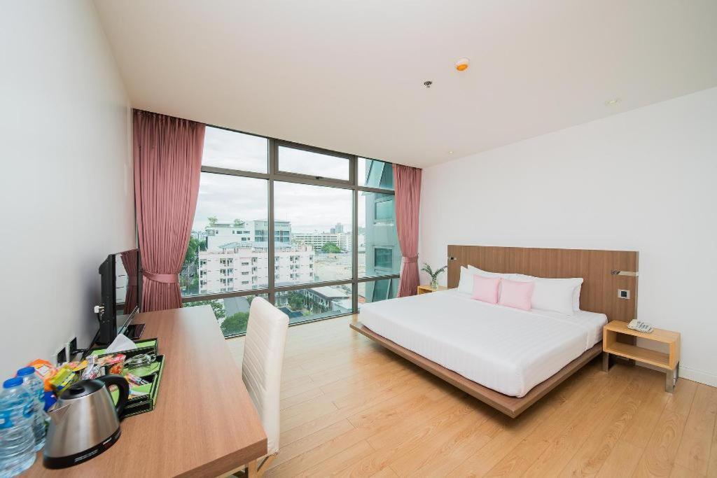 Seven Zea Chic Hotel Pattaya Extérieur photo